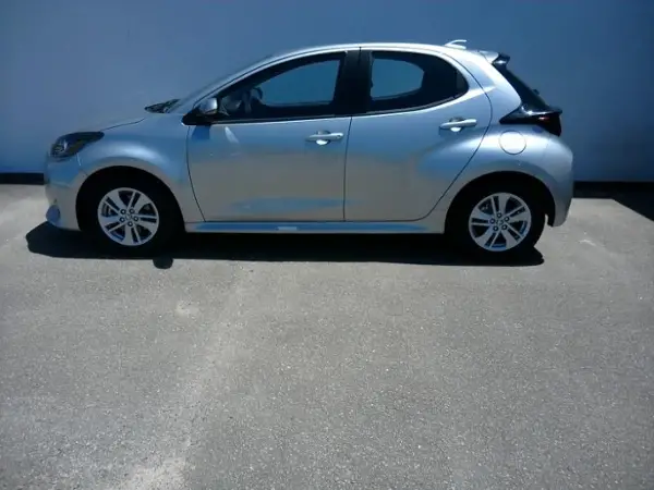 YARIS YARIS